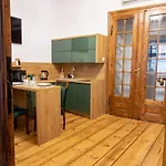 Szymborska Apartamenty Mostowa 18-1